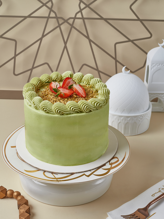 Pistachio Strawberry Cake